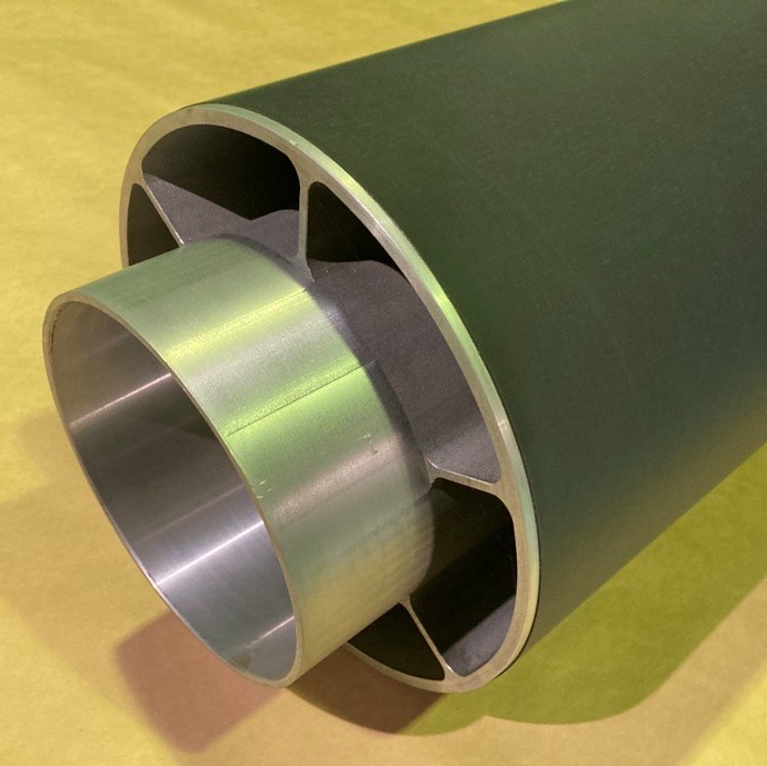 CFRP製巻取りコア