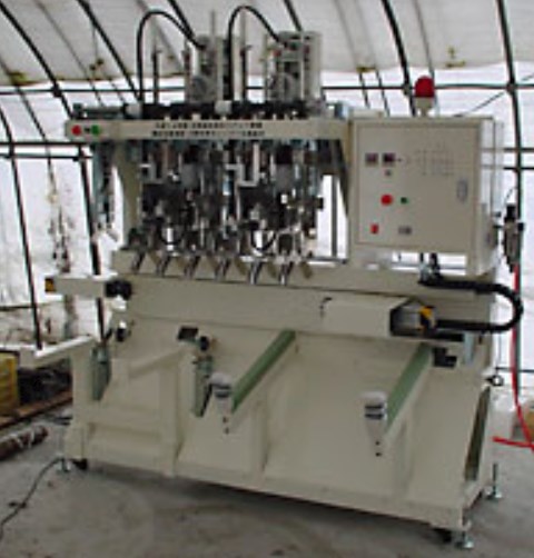 高速オガ式自動穿孔植菌機『オガロボ2連』