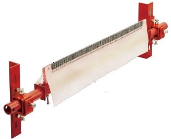 クリーナー(コンベア用ベルトクリーナー)