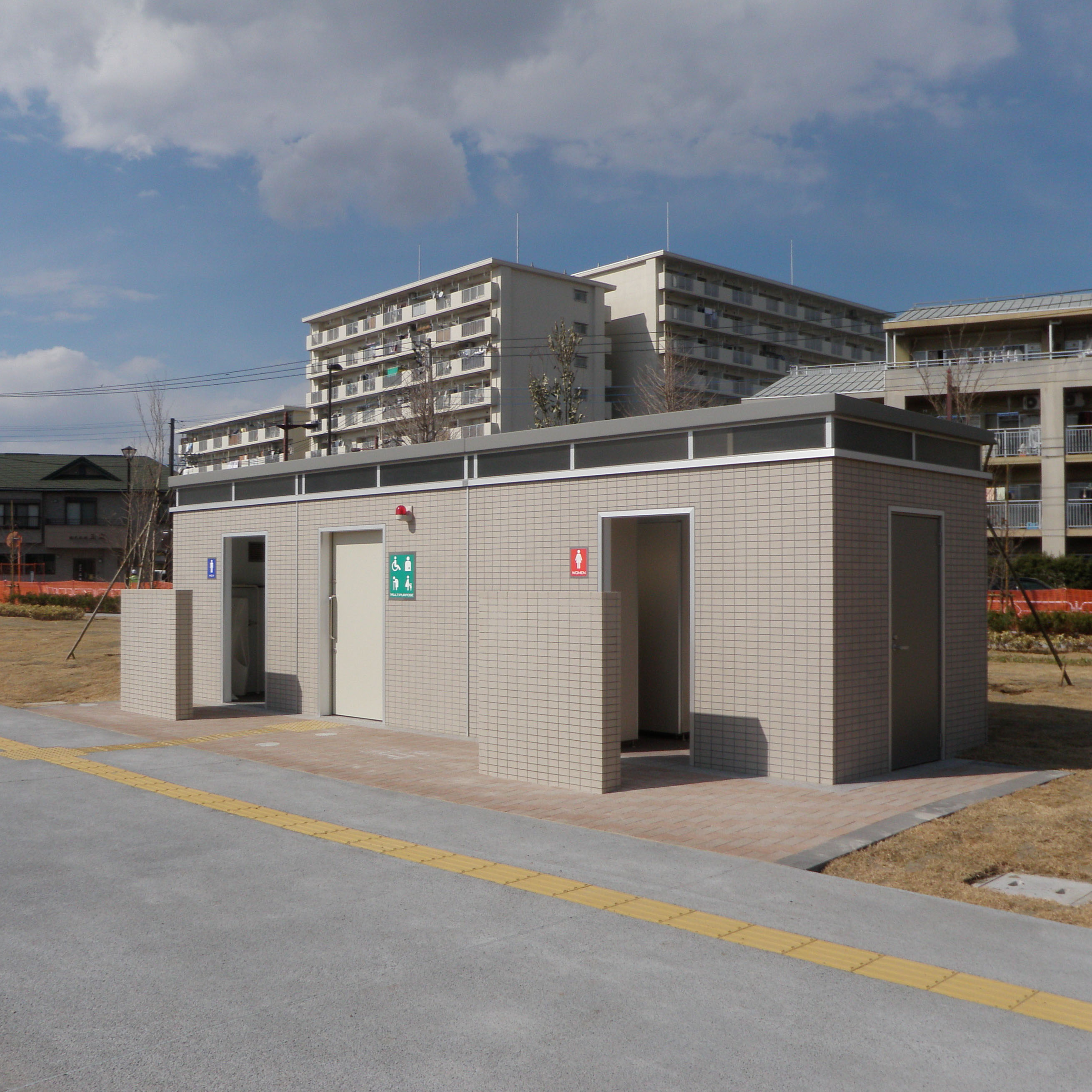 屋外トイレユニット　ＰＣ造