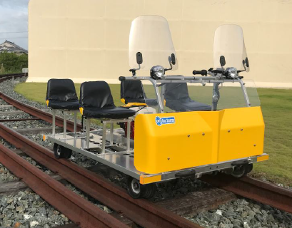 新型レールスクーター