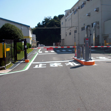 gate01.jpg