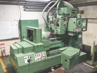 レトロフィット歯車研削盤 三次元歯面修正システム