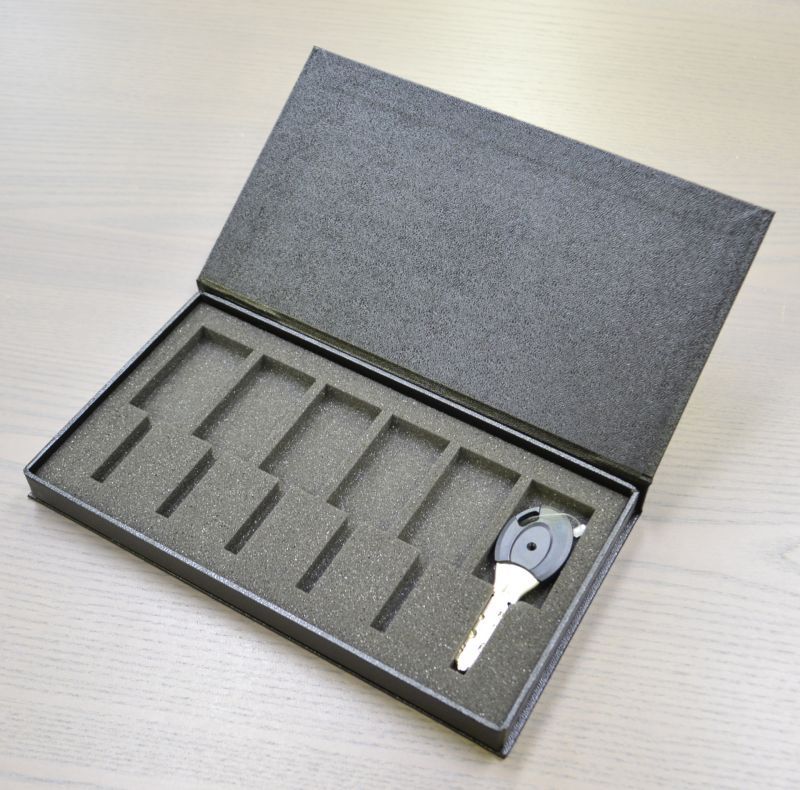ブック型貼箱＋片サック箱＋ウレタン（鍵用梱包資材）