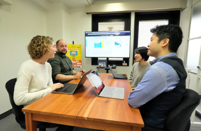 世界へボカン株式会社　会社案内