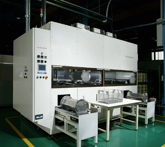 【設備紹介】表面処理・接着工程