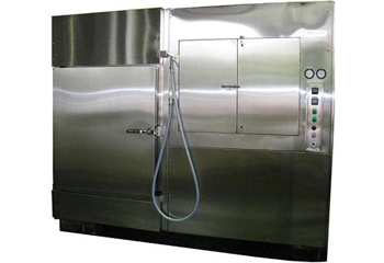 真空冷却機  食品を短時間で芯まで均一に冷却【食中毒防止】