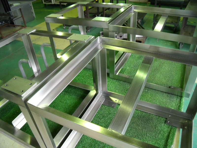 「精密板金加工」や「溶接・製缶加工」に【短納期】で対応