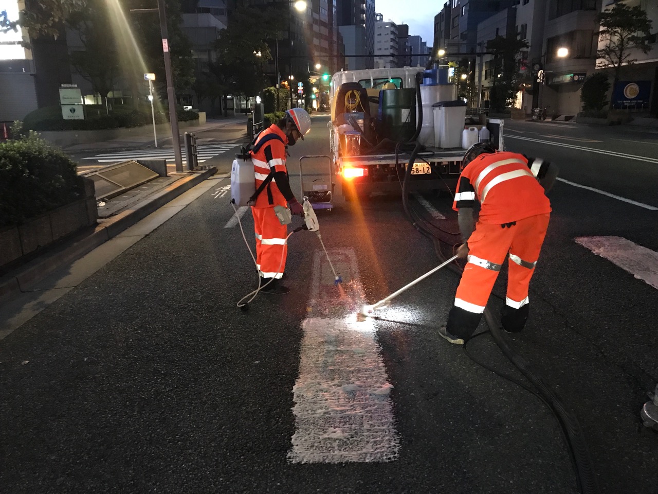 東京オリンピックで使用された道路の白線除去に使用されました！