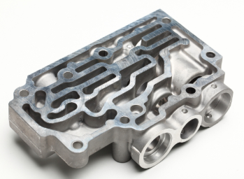 アルミの機械加工サービス