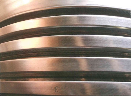 ディーゼル機関用鍛鋼材ピストンヘッド溶接肉盛施工方法