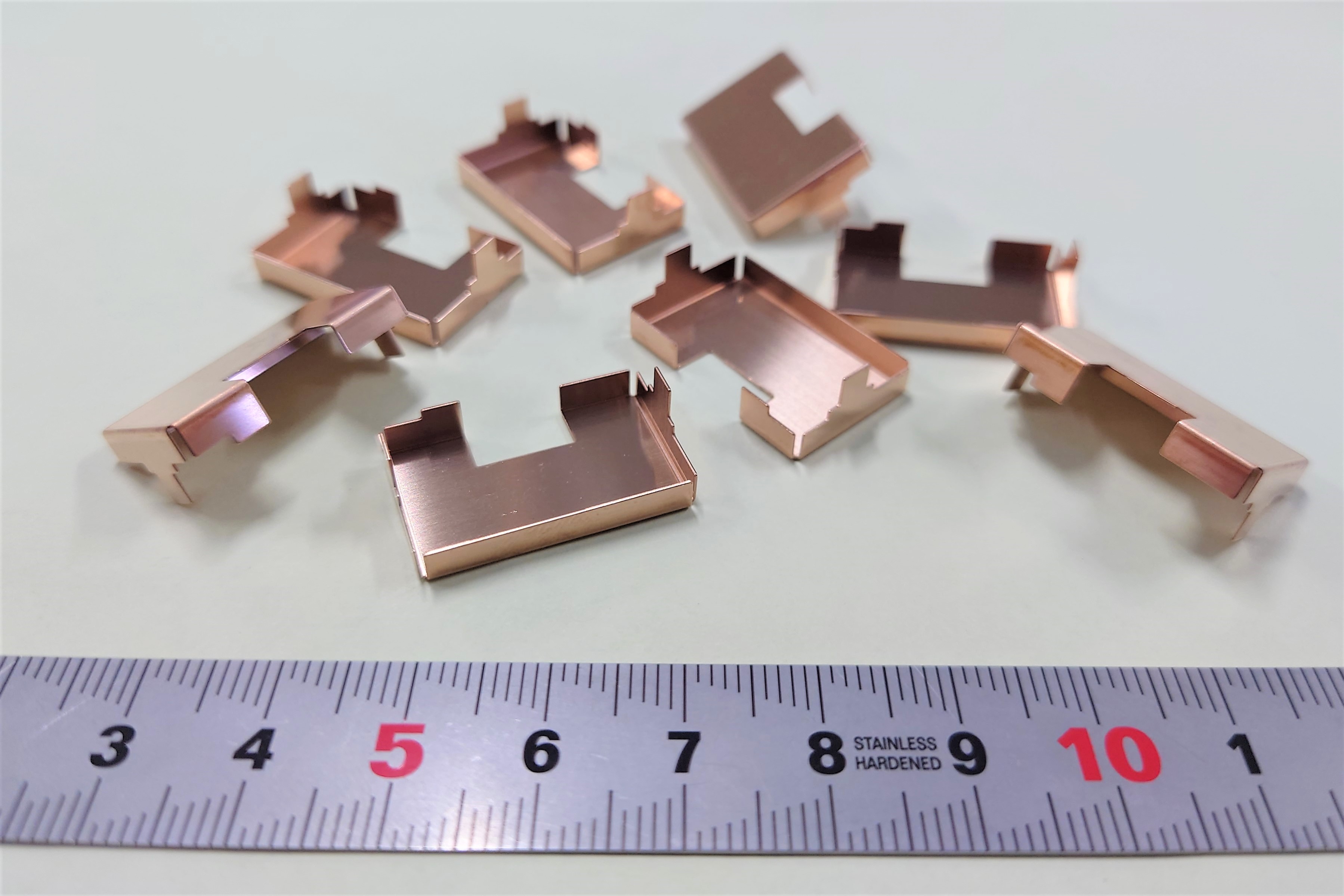 銅材料（純銅　真鍮　リン青銅　洋白銅）の金型＋プレス加工