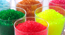 カラーコンパウンド