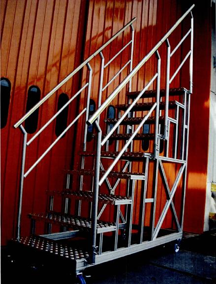 株式会社マイテック　移動階段（手すり）