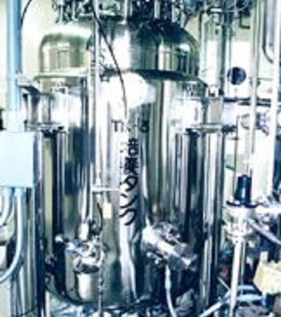 性質や用途に合わせた『攪拌タンク（反応・濃縮・混合）』