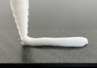 【150℃環境でも長期耐熱】ウレタン系放熱接着剤