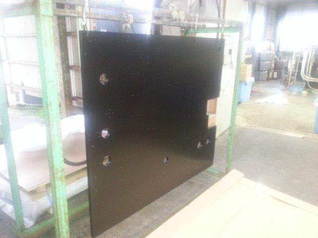 表面処理加工　硬質／白黒アルマイト処理加工