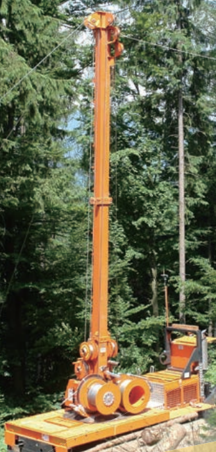 自走式タワーヤーダー『ファルコン』