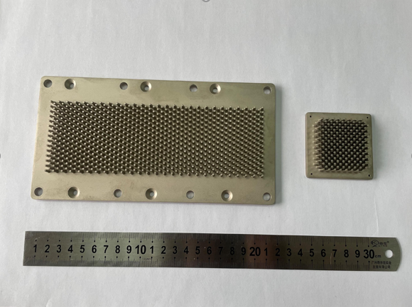 Al-SiC ヒートシンクプレート（放熱基板）