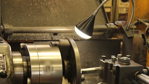 旋盤・フライス盤・円筒研削盤による機械加工