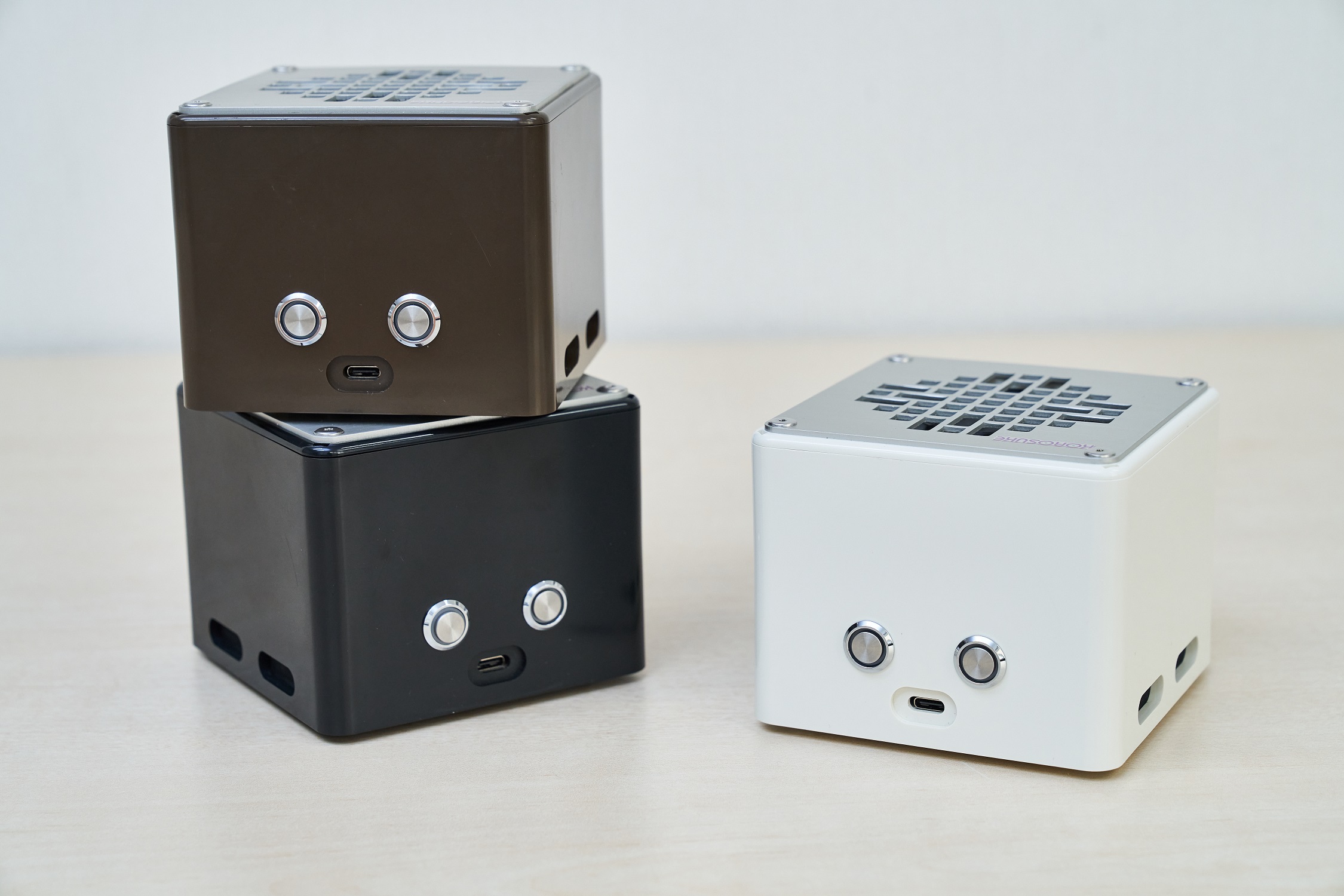 ヨーホー電子紫外線LED空間清浄機 KOROSUKE mini ブラウン YMM-11905-ASC 1台 ヨーホー電子｜KOROSUKEについて