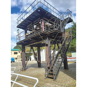 プラント向け鉄骨架台.jpg