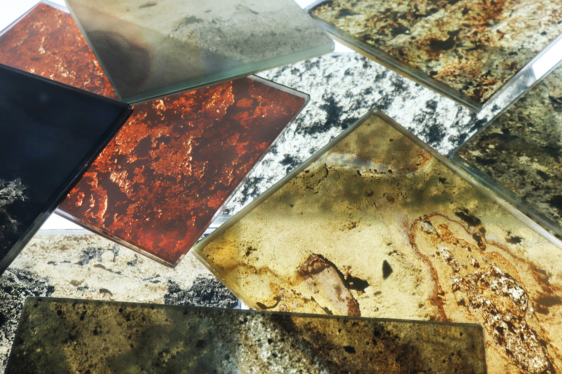 天然石合わせデザインガラス『Mystic Glass』 | 浜新硝子