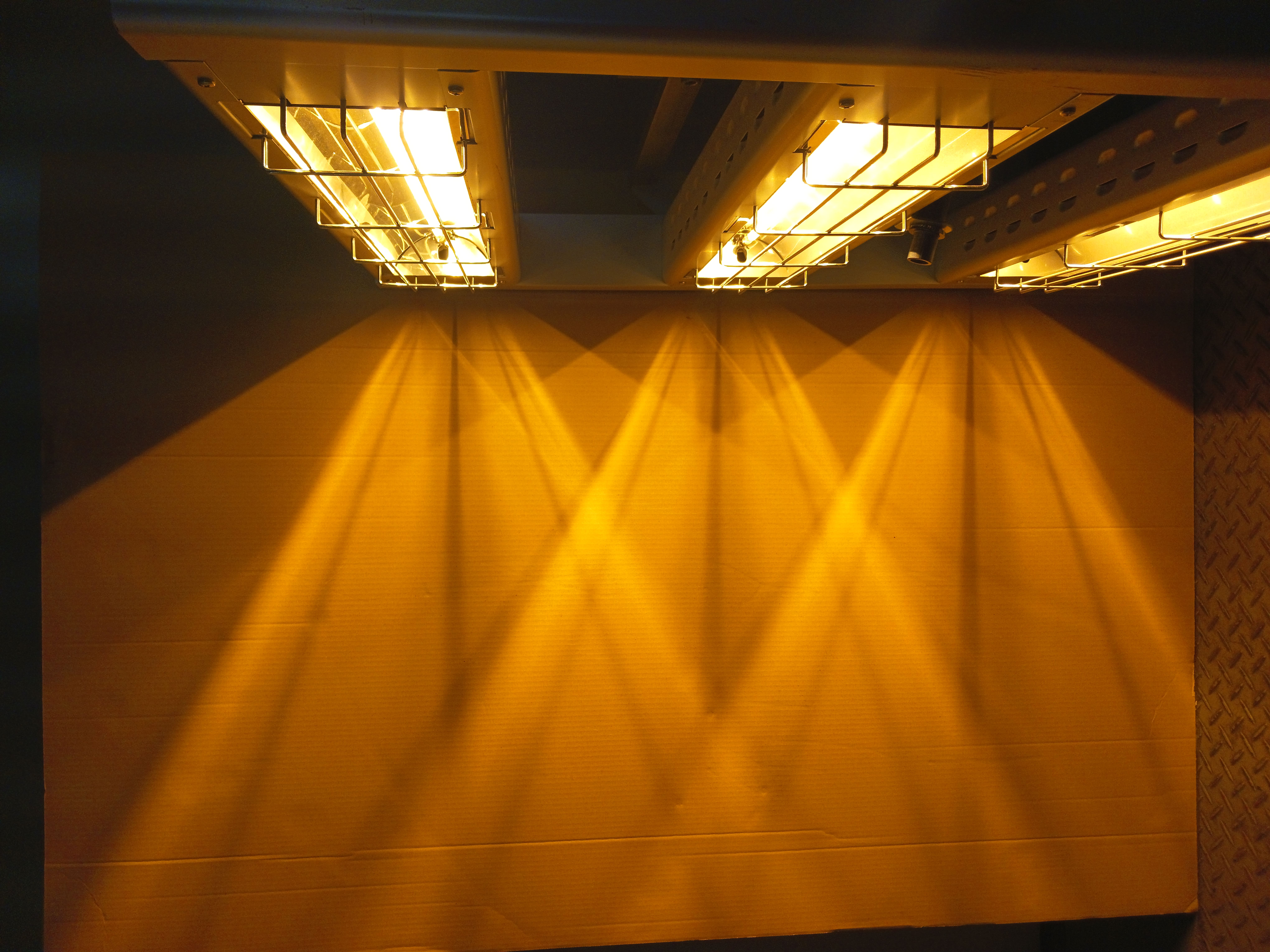 遠赤外線ヒーター 近赤外線塗装乾燥機 PROMO『SIR-3458S』 | トーコー - Powered by