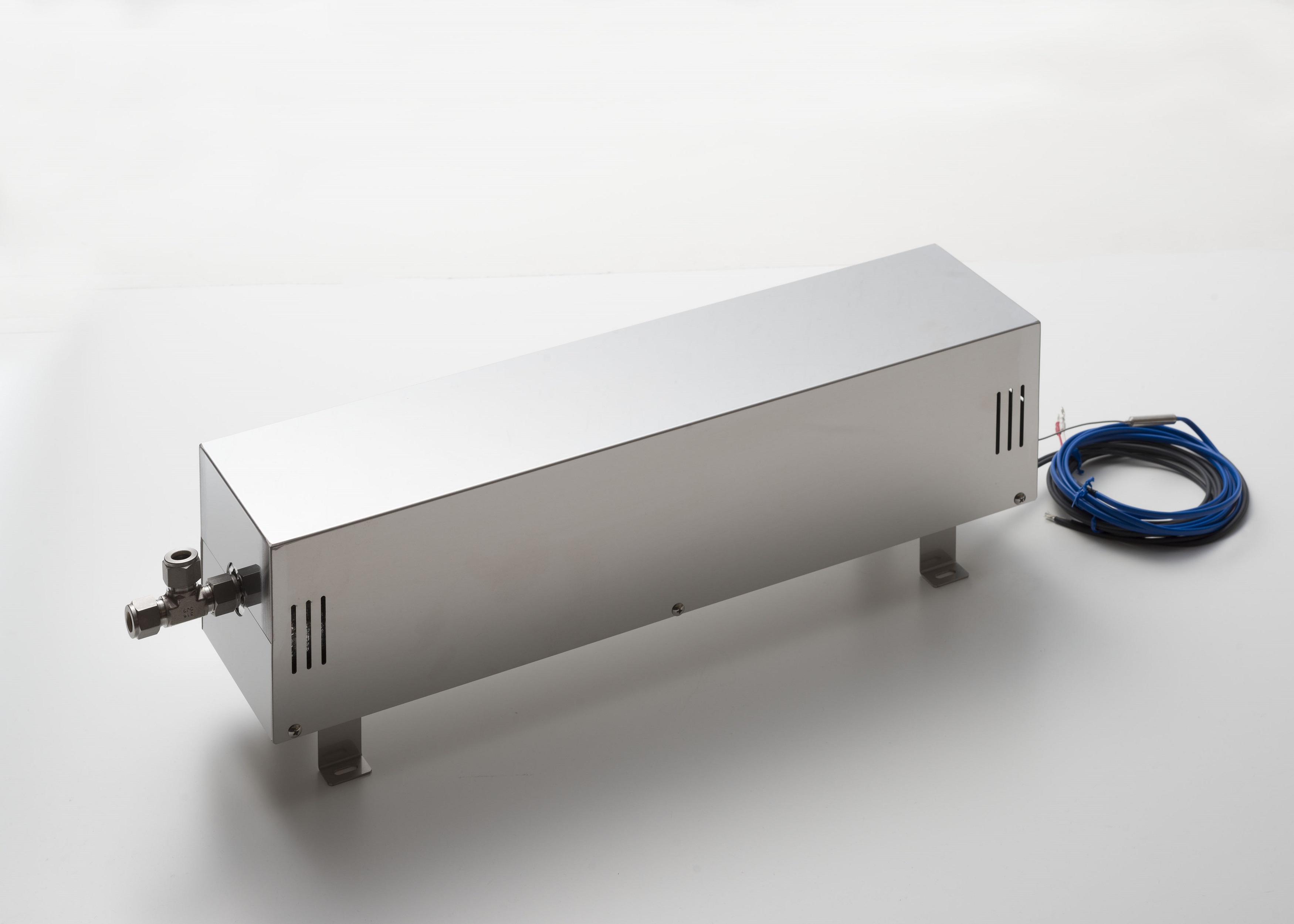 新熱工業 アクアスチームヒーターと温度制御BOX