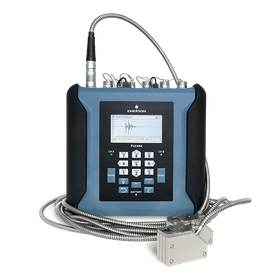 Flexim?_FLUXUS_631_with_transducers1_IPROS.png