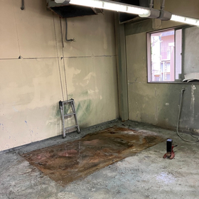 塗装ブース? (1).jpg