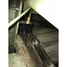 ブラシノズルｰスラットコンベアチェーン設置事例.jpg